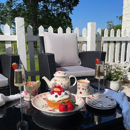 Church Farm Bed & Breakfast Thurlton Luaran gambar